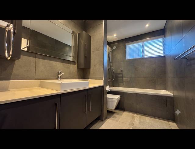 2 BEDROOM APARTMENT FOR SALE IN DURBAN CENTRAL